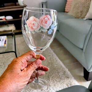 Pfaltzgraff Secret Rose Wine Glasses Set of 4